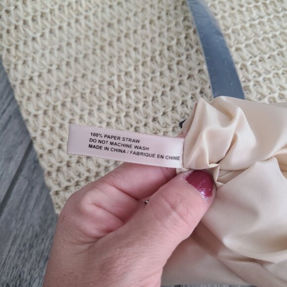 Donna Karan Cashmere Mist Collection Straw Tote Bag New with Tags - Picture 10 of 10